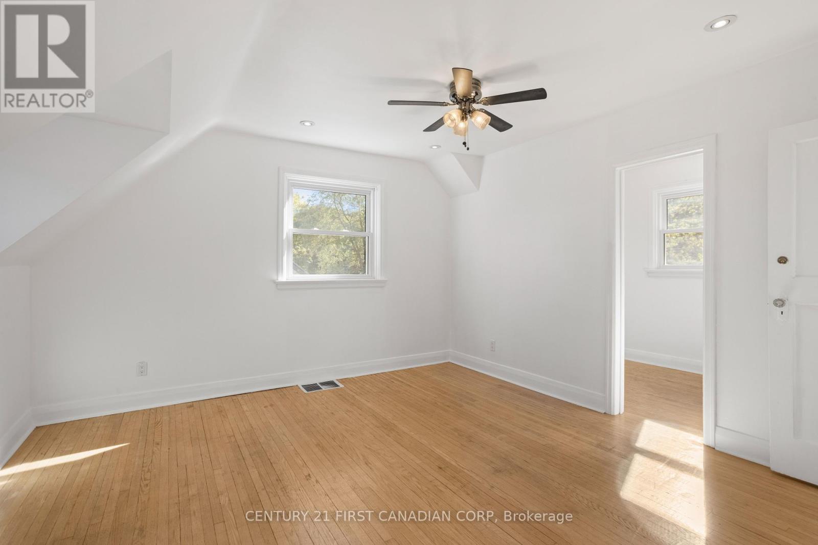 623 Wallace Avenue, London East (East C), Ontario  N5Y 3R8 - Photo 23 - X12460603