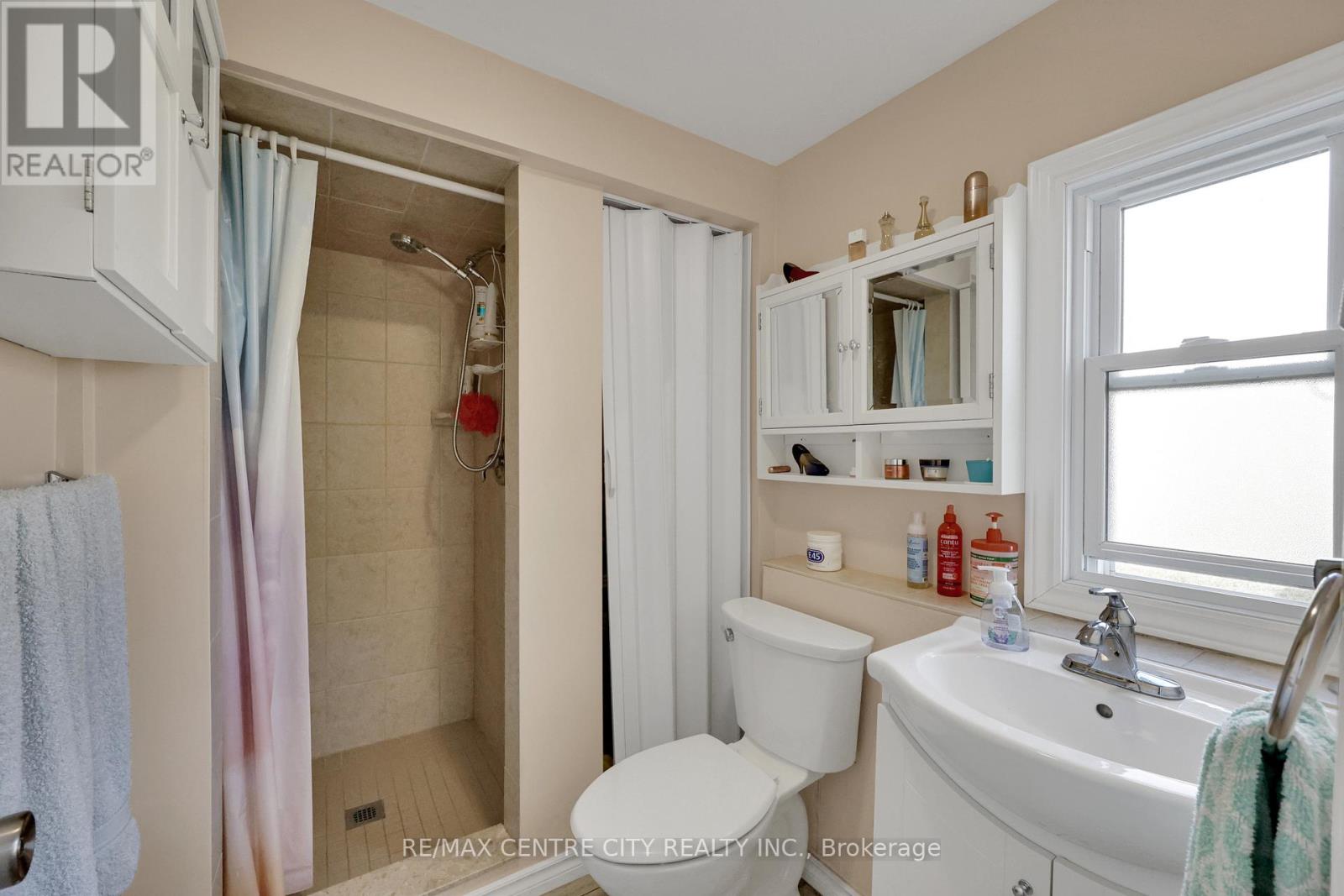 3143 Colin Street, Malahide (Port Bruce), Ontario  N5H 2R2 - Photo 17 - X12460627