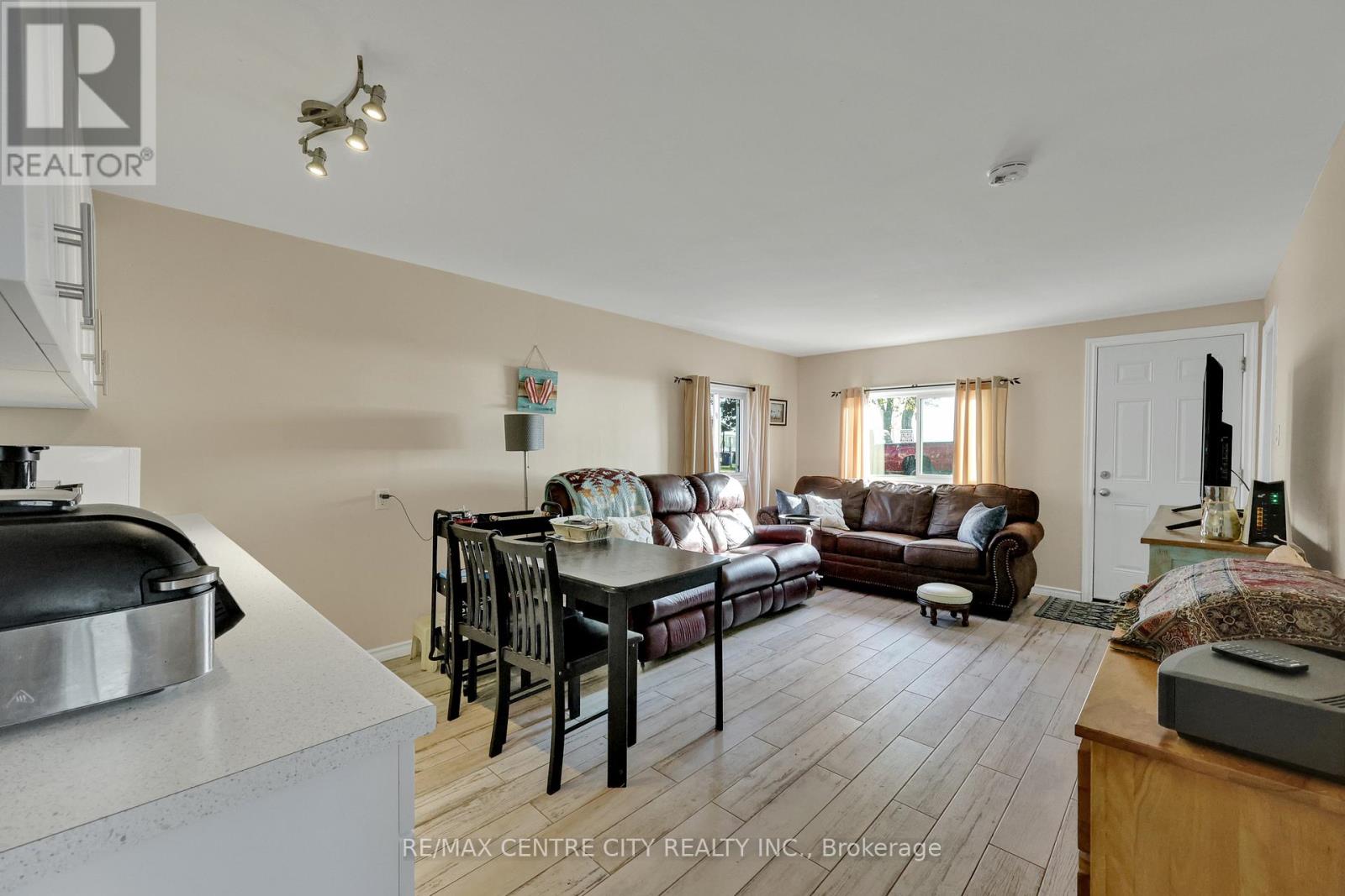 3143 Colin Street, Malahide (Port Bruce), Ontario  N5H 2R2 - Photo 20 - X12460627