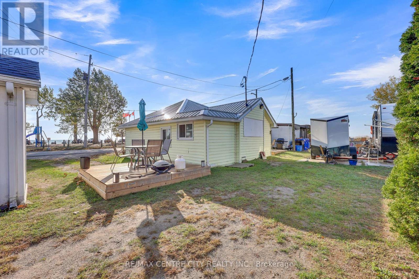 3143 Colin Street, Malahide (Port Bruce), Ontario  N5H 2R2 - Photo 6 - X12460627