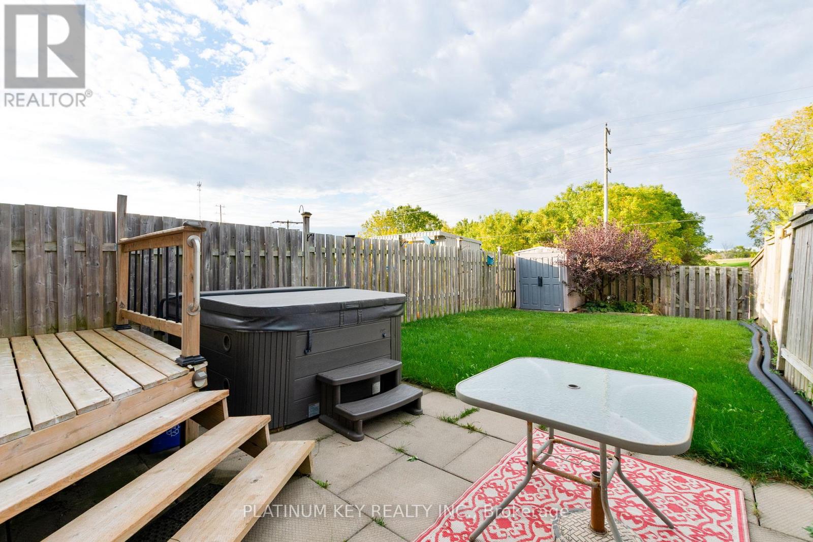 19 Katie Lane, Strathroy-Caradoc (Ne), Ontario  N7G 4E5 - Photo 28 - X12460634