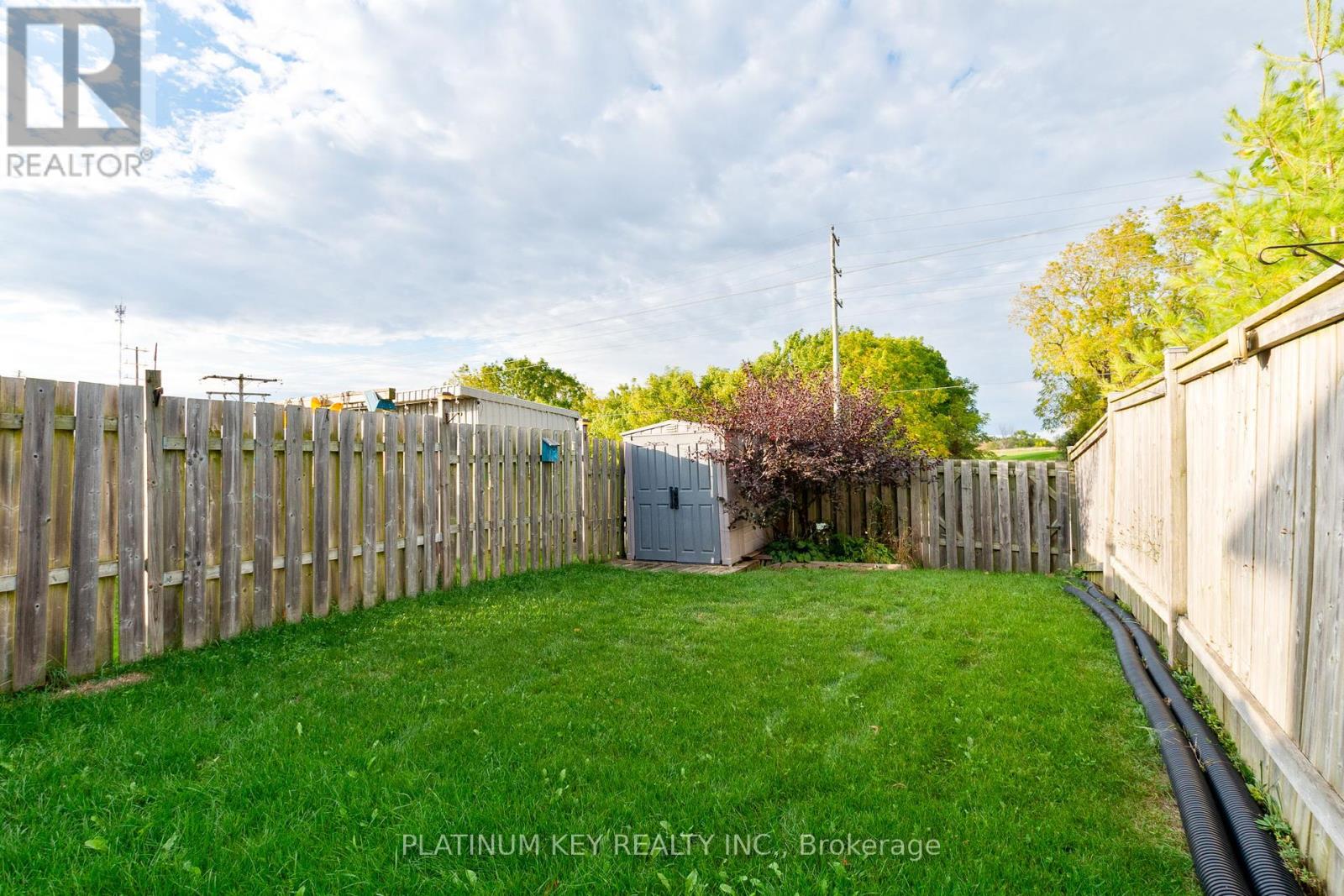 19 Katie Lane, Strathroy-Caradoc (Ne), Ontario  N7G 4E5 - Photo 30 - X12460634