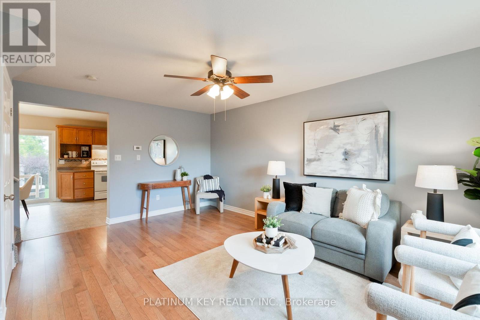 19 Katie Lane, Strathroy-Caradoc (Ne), Ontario  N7G 4E5 - Photo 4 - X12460634