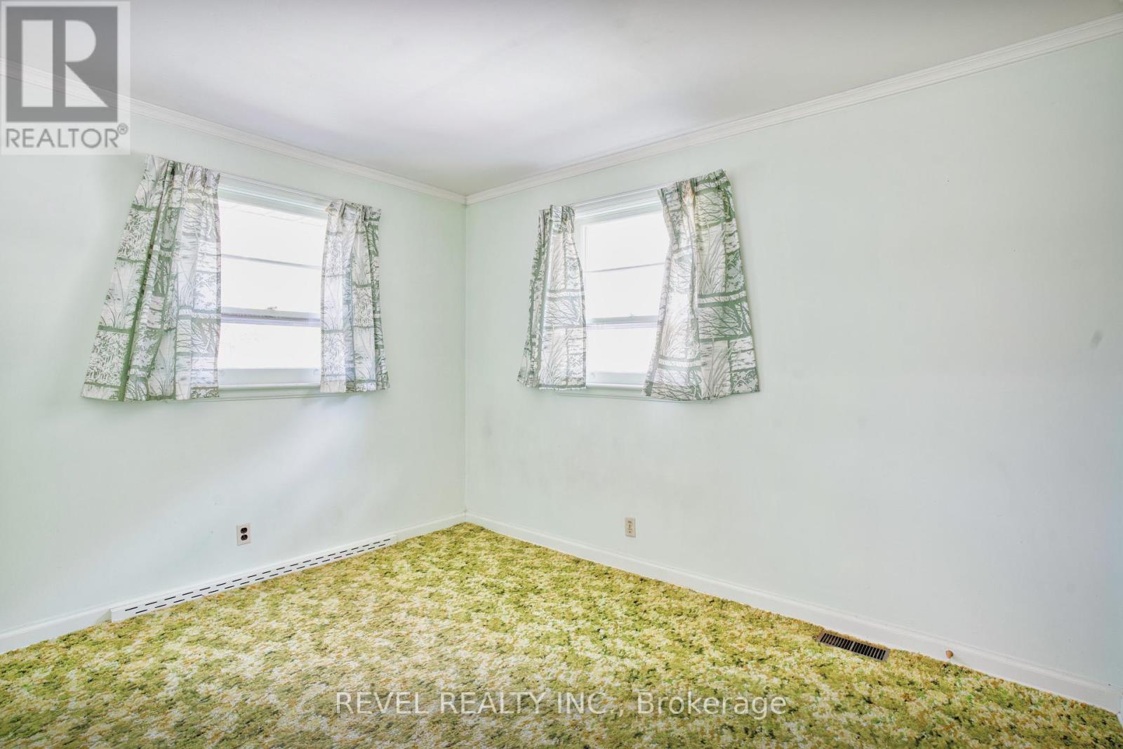 143 Oakside Street, London East, Ontario  N5Y 1E8 - Photo 25 - X12460665