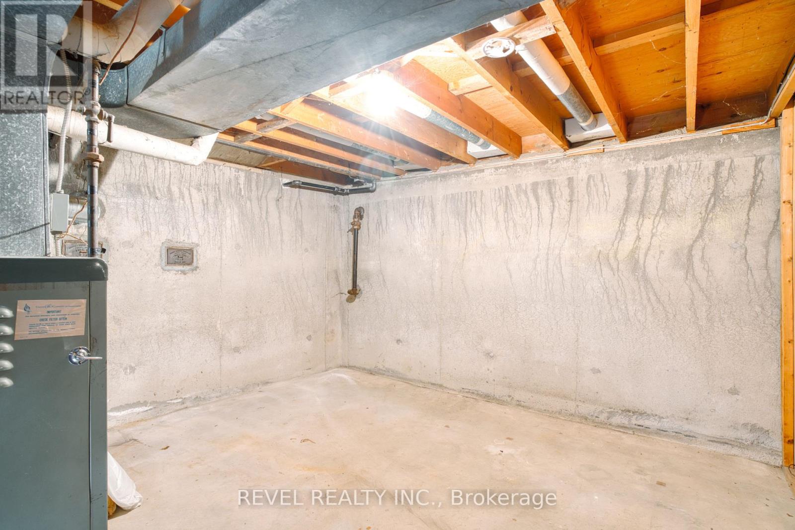 143 Oakside Street, London East, Ontario  N5Y 1E8 - Photo 39 - X12460665