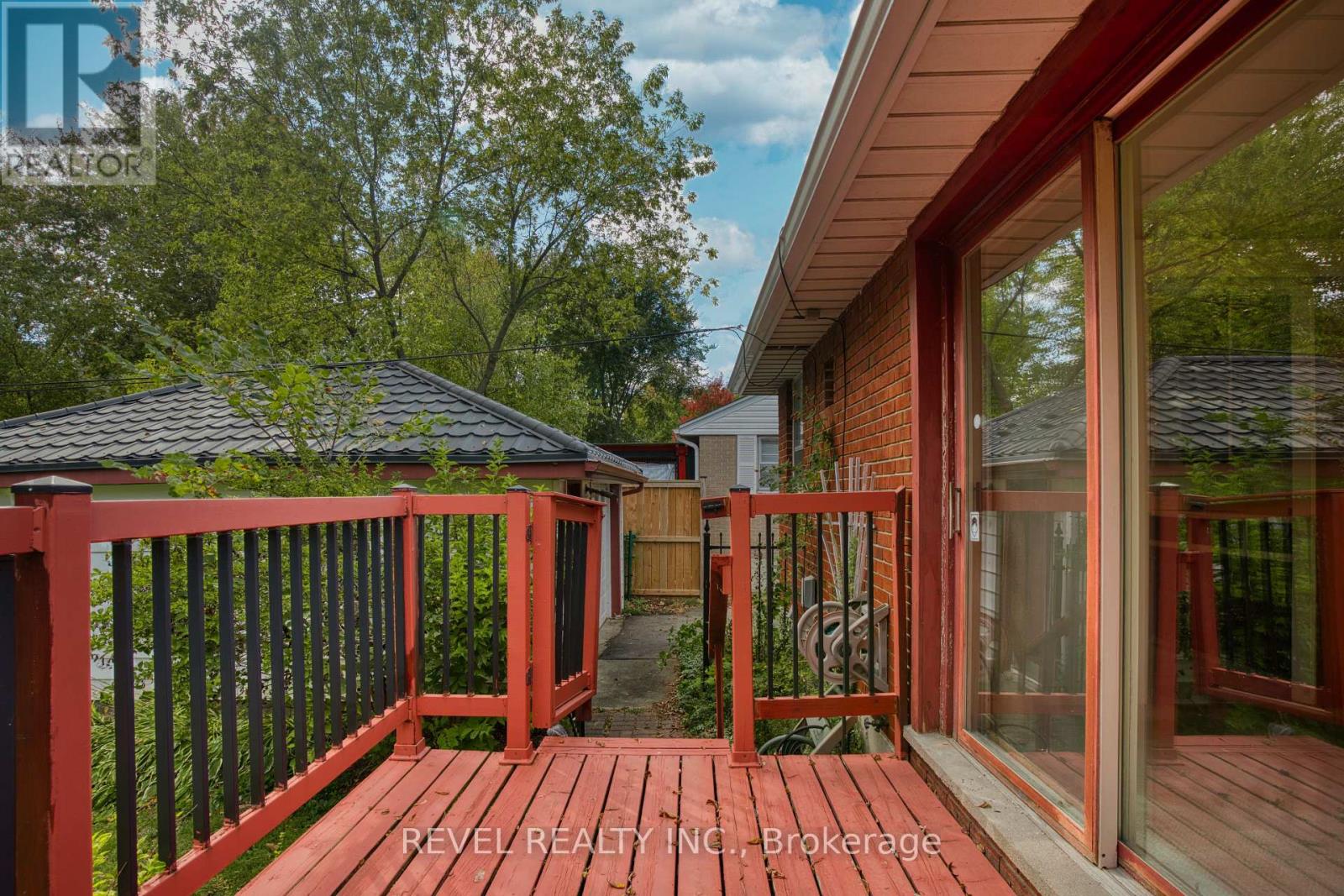 143 Oakside Street, London East, Ontario  N5Y 1E8 - Photo 6 - X12460665