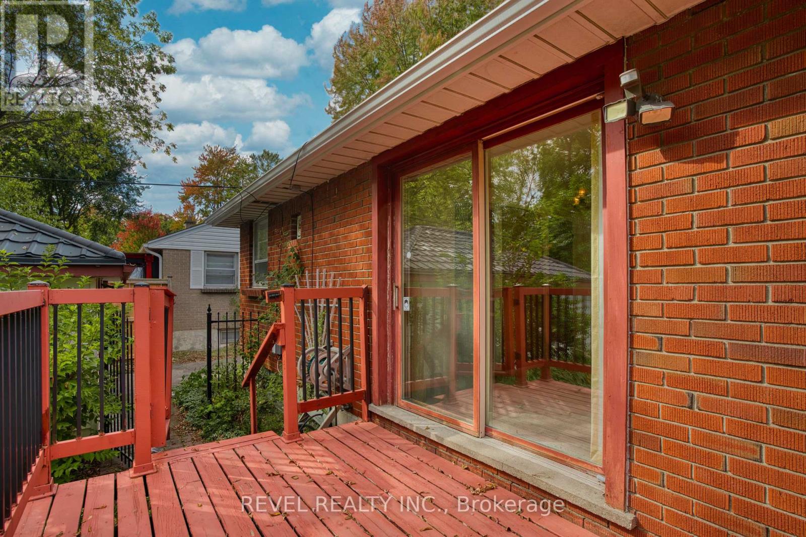 143 Oakside Street, London East, Ontario  N5Y 1E8 - Photo 8 - X12460665