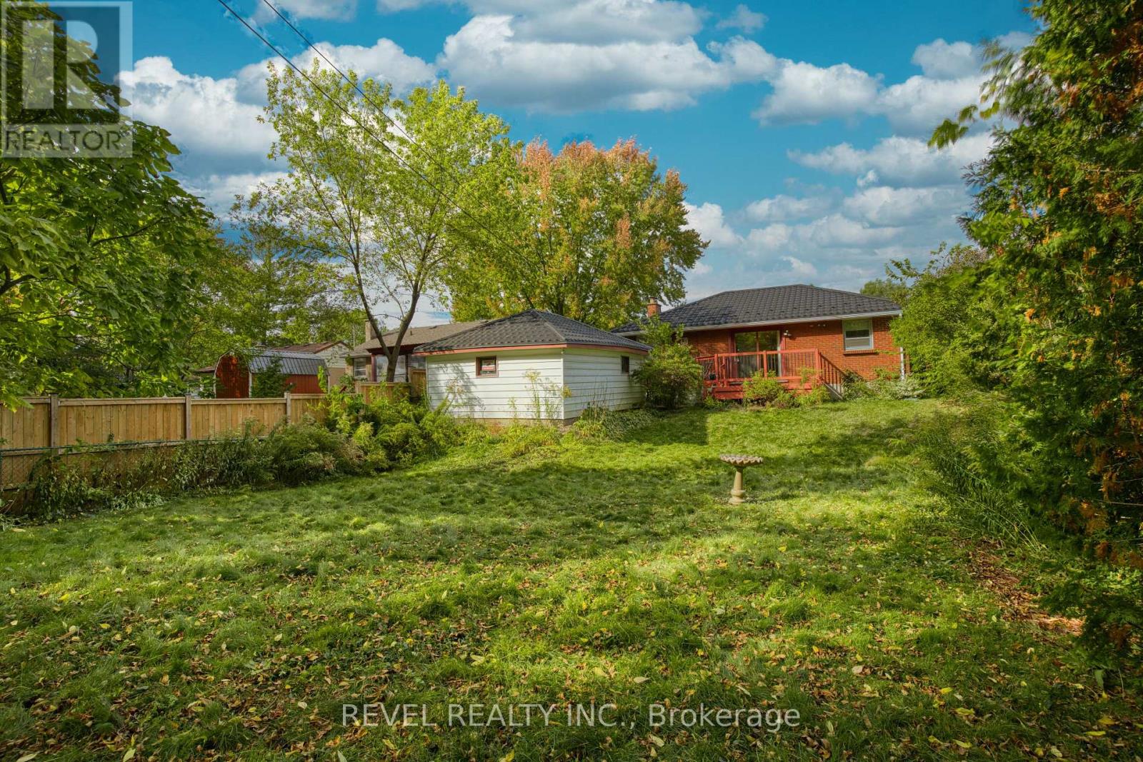 143 Oakside Street, London East, Ontario  N5Y 1E8 - Photo 9 - X12460665