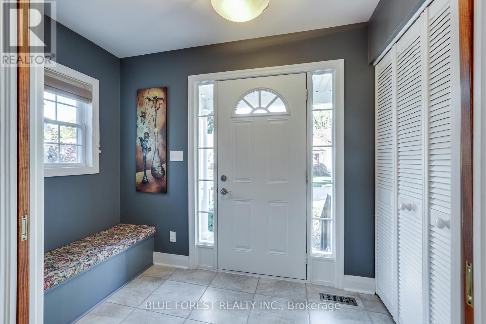186 Gammage Street, London East, Ontario  N5Y 2B3 - Photo 3 - X12460712