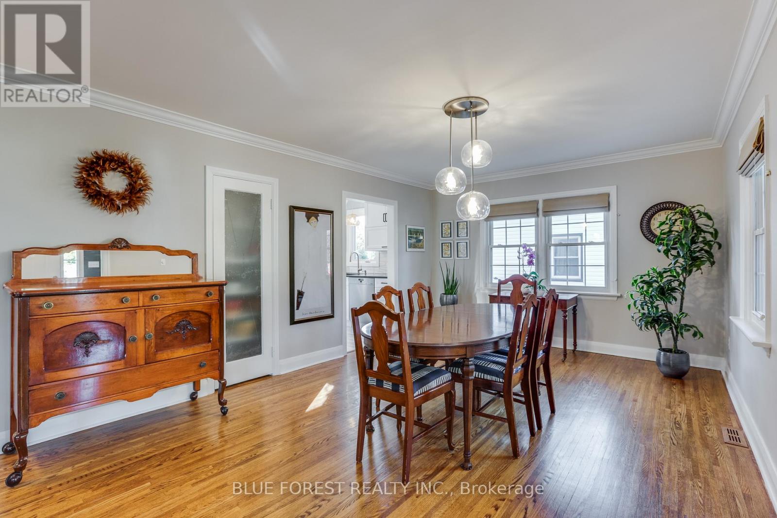 186 Gammage Street, London East, Ontario  N5Y 2B3 - Photo 5 - X12460712