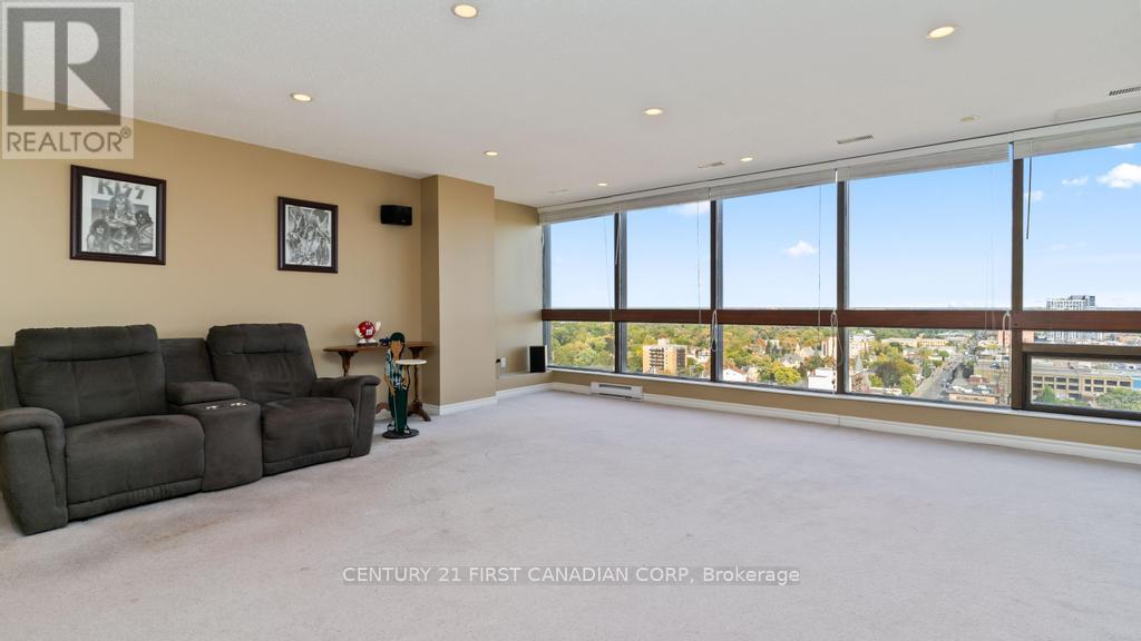 2207 - 389 Dundas Street, London East, Ontario  N6B 3L5 - Photo 10 - X12460723