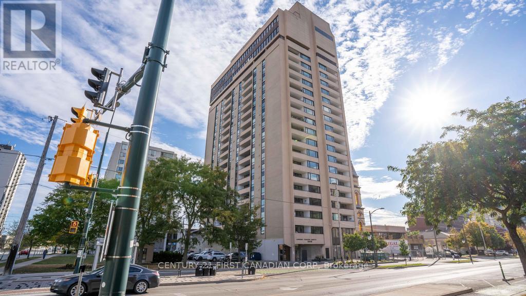2207 - 389 Dundas Street, London East, Ontario  N6B 3L5 - Photo 2 - X12460723