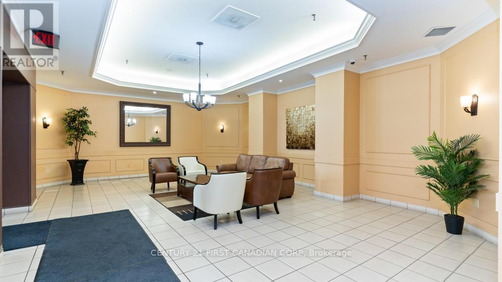 2207 - 389 Dundas Street, London East, Ontario  N6B 3L5 - Photo 5 - X12460723
