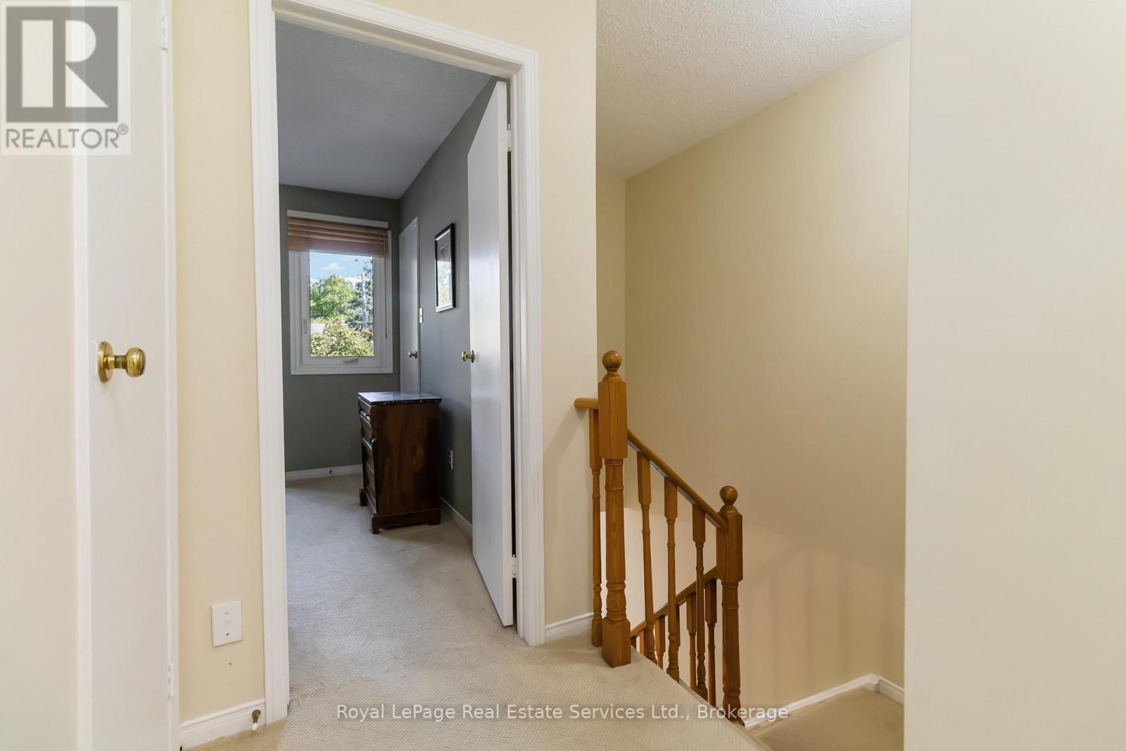 1236 Mccraney Street E, Oakville, Ontario  L6H 4S6 - Photo 19 - W12460591