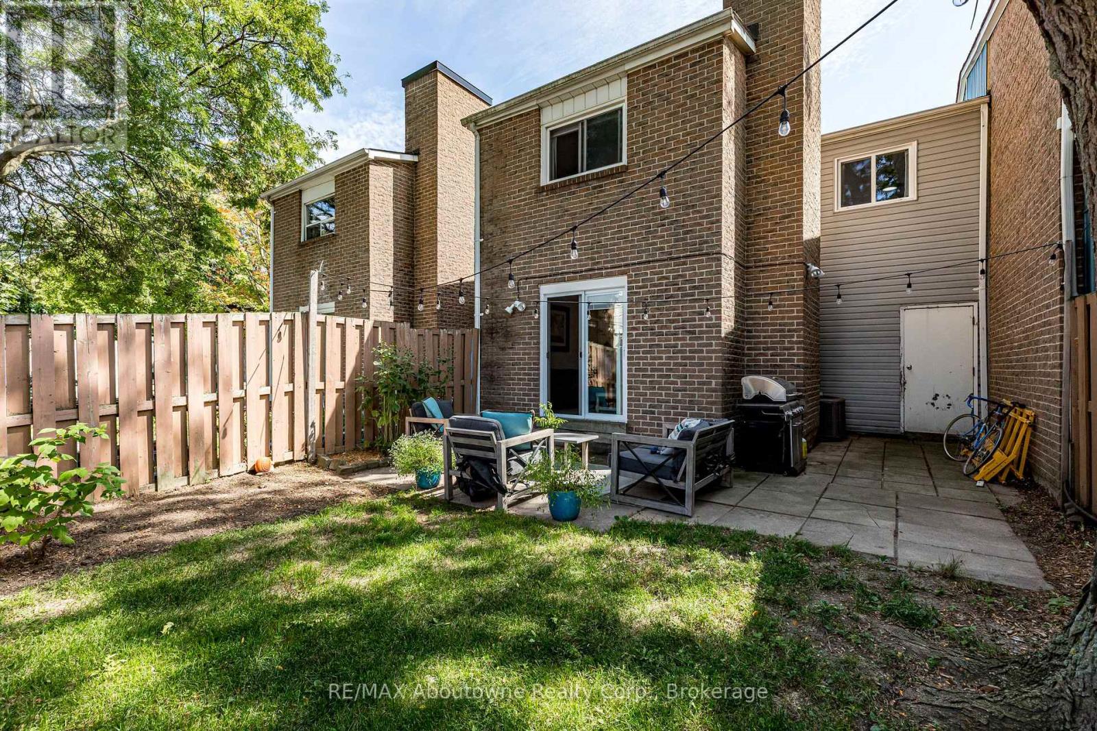 1443 Zante Court N, Mississauga, Ontario  L5J 4M4 - Photo 20 - W12460644