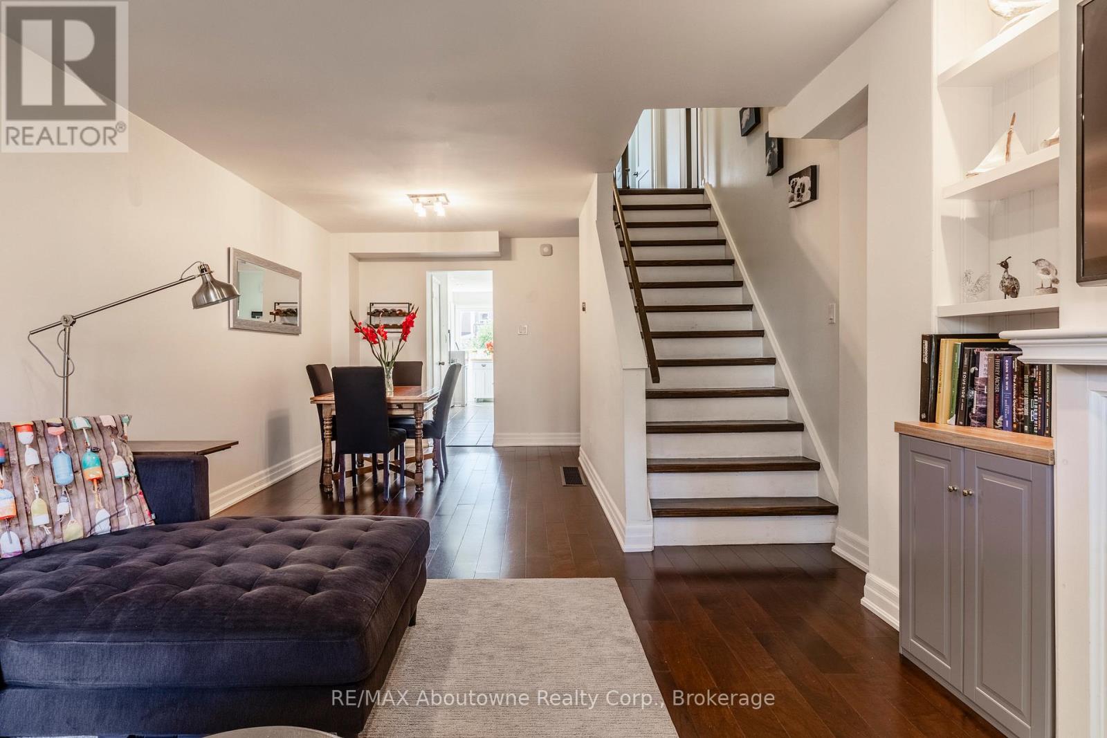 1443 Zante Court N, Mississauga, Ontario  L5J 4M4 - Photo 5 - W12460644