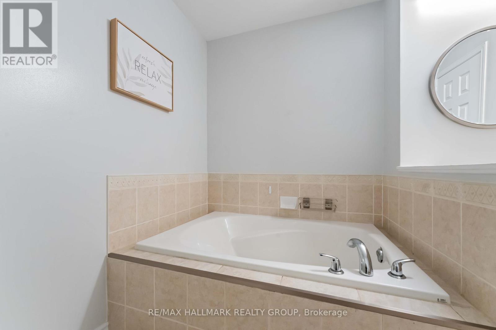 104 Esterbrook Drive, Ottawa, Ontario  K1W 0A9 - Photo 26 - X12460730