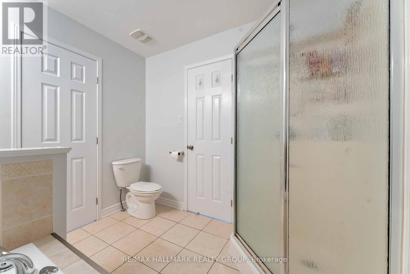 104 Esterbrook Drive, Ottawa, Ontario  K1W 0A9 - Photo 27 - X12460730