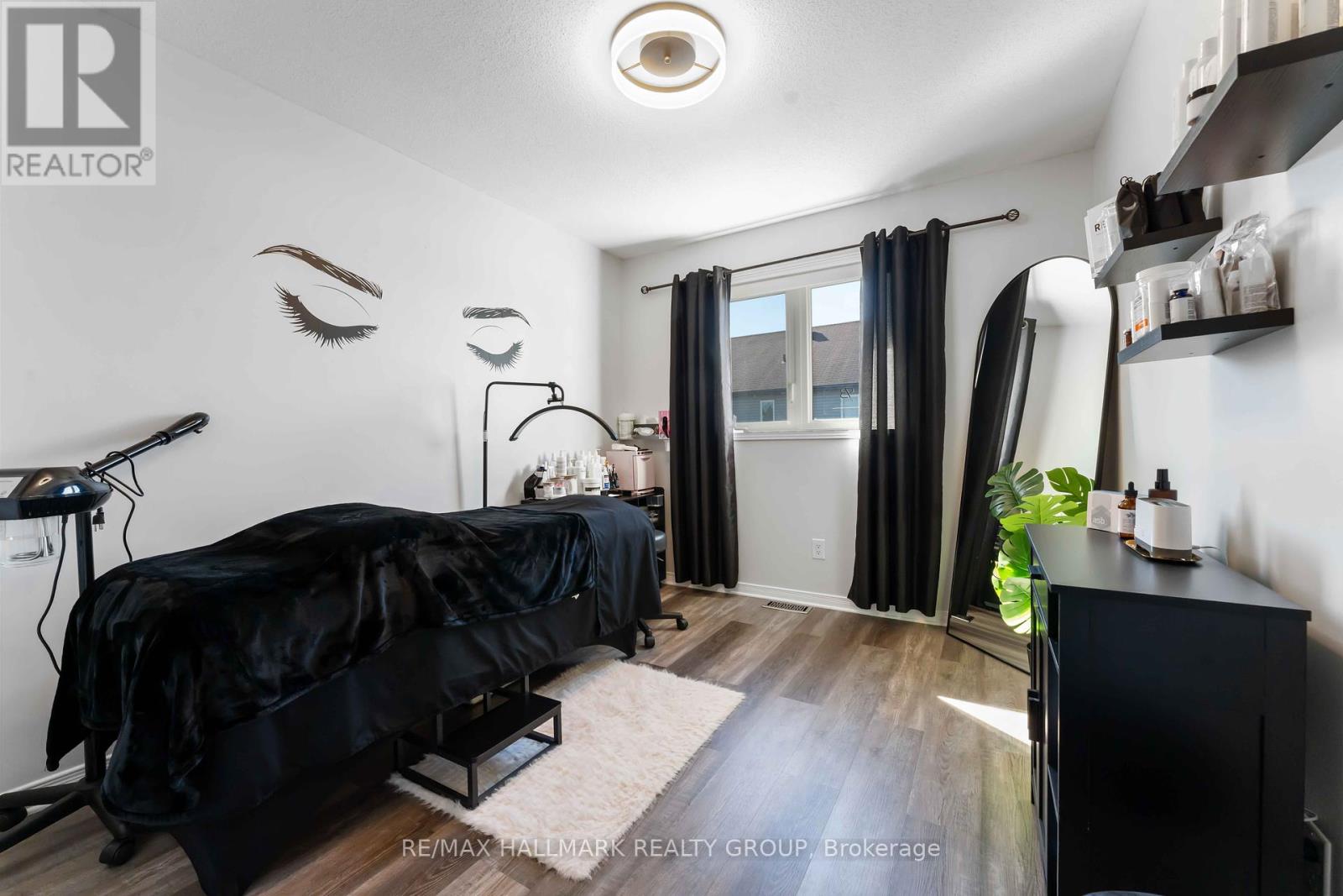 104 Esterbrook Drive, Ottawa, Ontario  K1W 0A9 - Photo 28 - X12460730