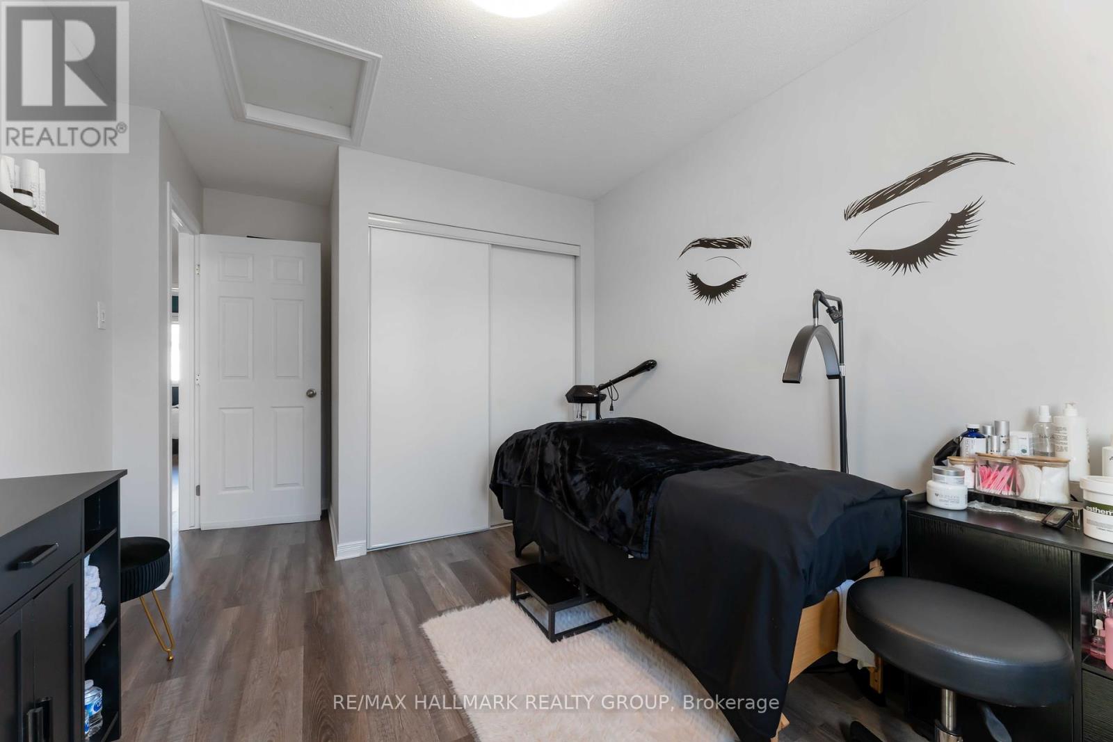 104 Esterbrook Drive, Ottawa, Ontario  K1W 0A9 - Photo 29 - X12460730