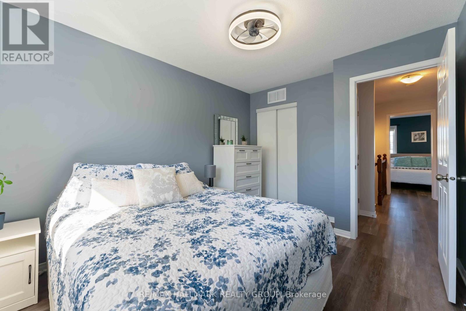 104 Esterbrook Drive, Ottawa, Ontario  K1W 0A9 - Photo 32 - X12460730