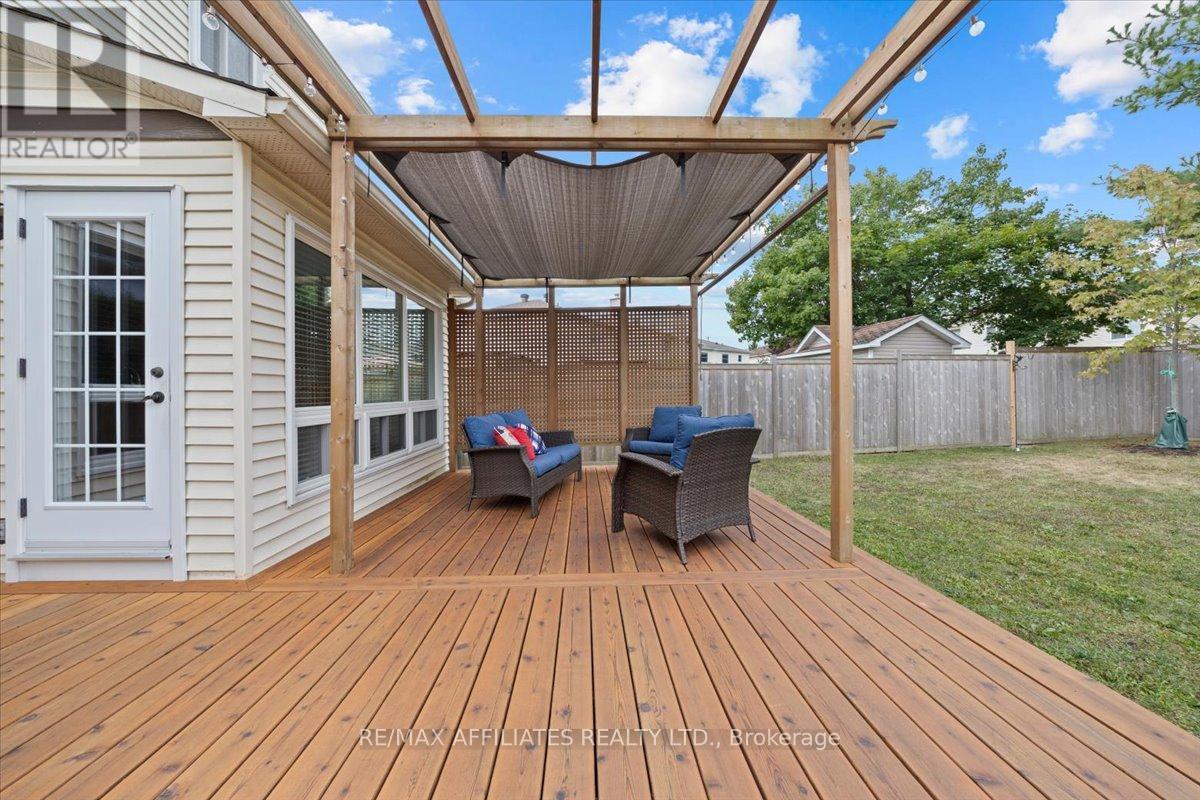 605 Falwyn Crescent, Ottawa, Ontario  K4A 2B4 - Photo 38 - X12460733