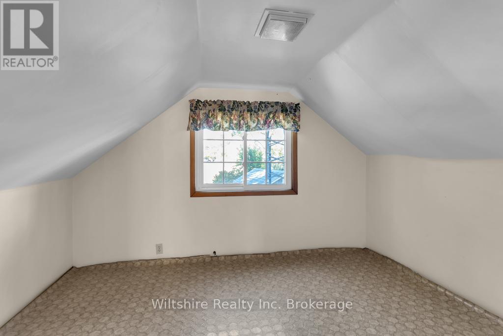22 Adams Street, Norfolk, Ontario  N0J 1E0 - Photo 13 - X12460664