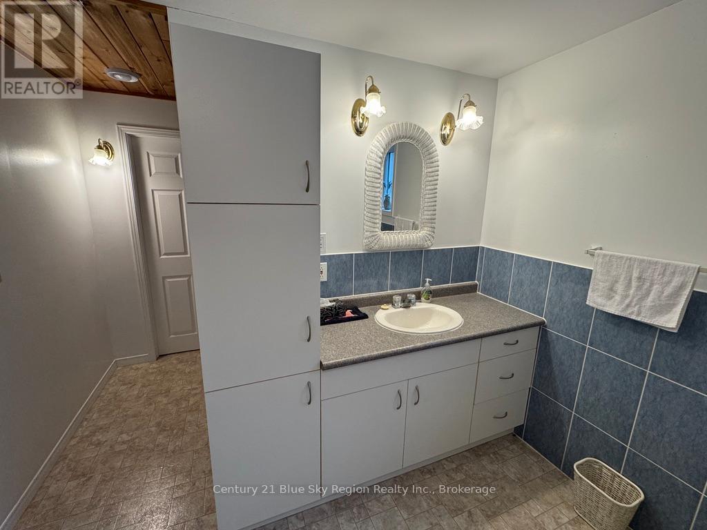 363 Main Street, Powassan, Ontario  P0H 0A4 - Photo 26 - X12460580