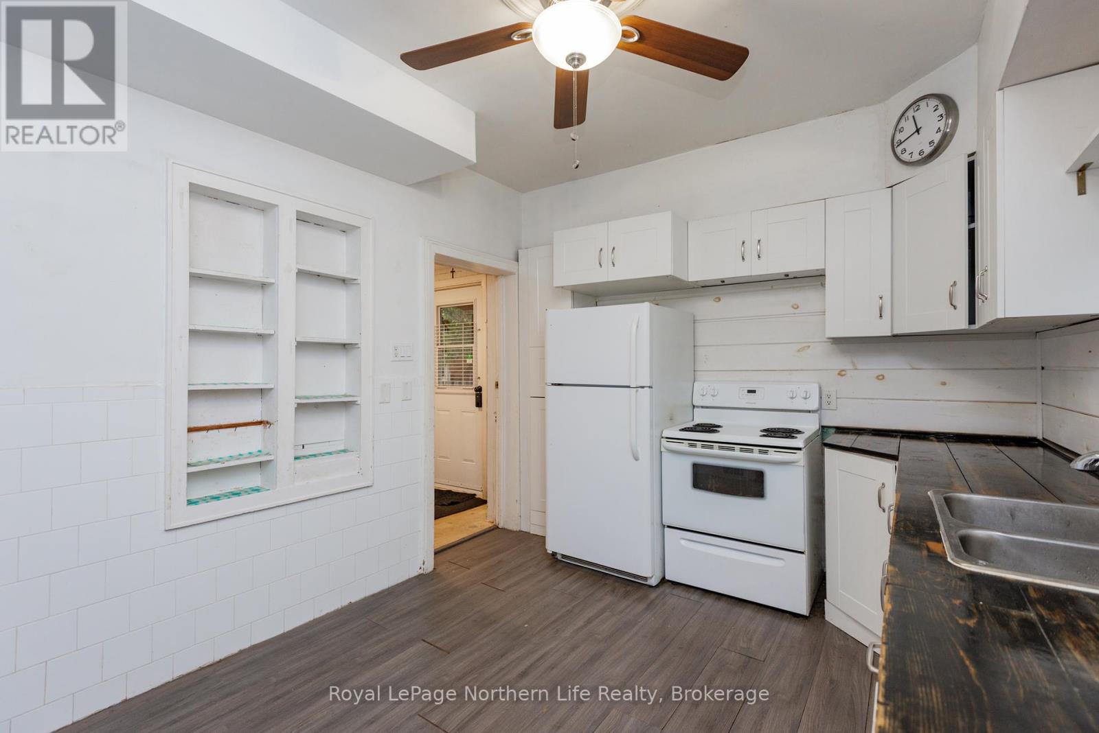 346 John Street, North Bay, Ontario  P1B 2M5 - Photo 10 - X12460711