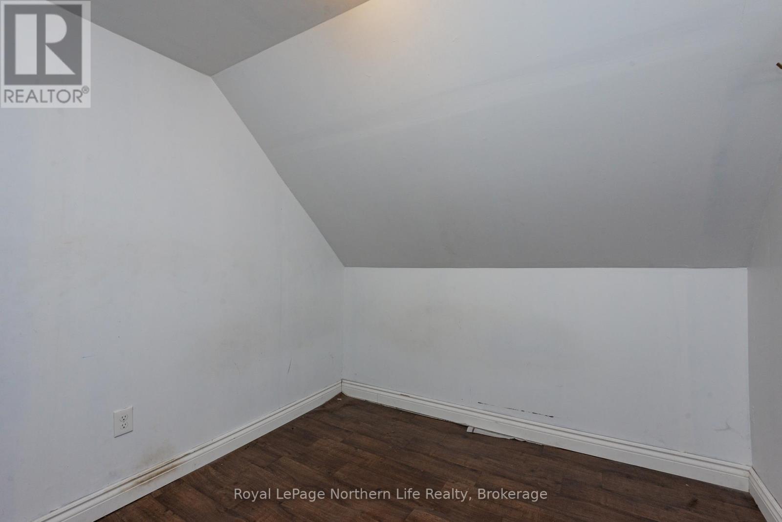 346 John Street, North Bay, Ontario  P1B 2M5 - Photo 16 - X12460711