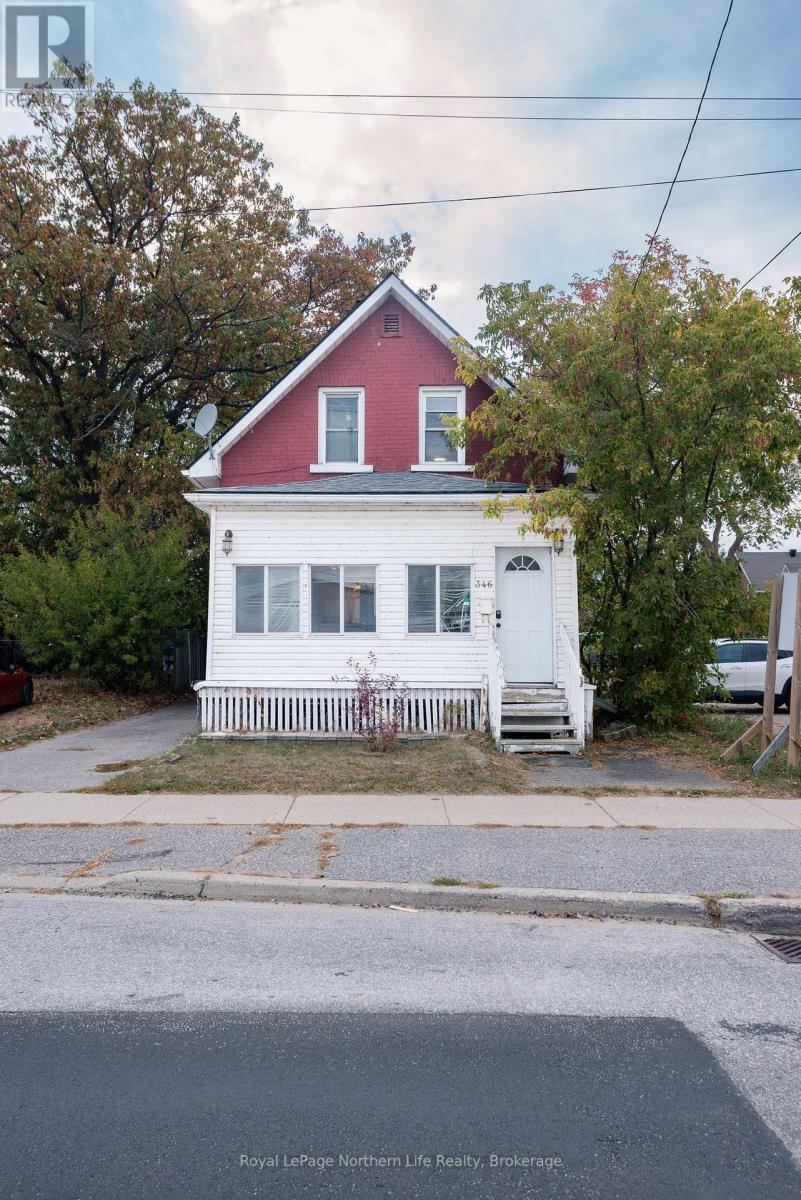 346 John Street, North Bay, Ontario  P1B 2M5 - Photo 2 - X12460711