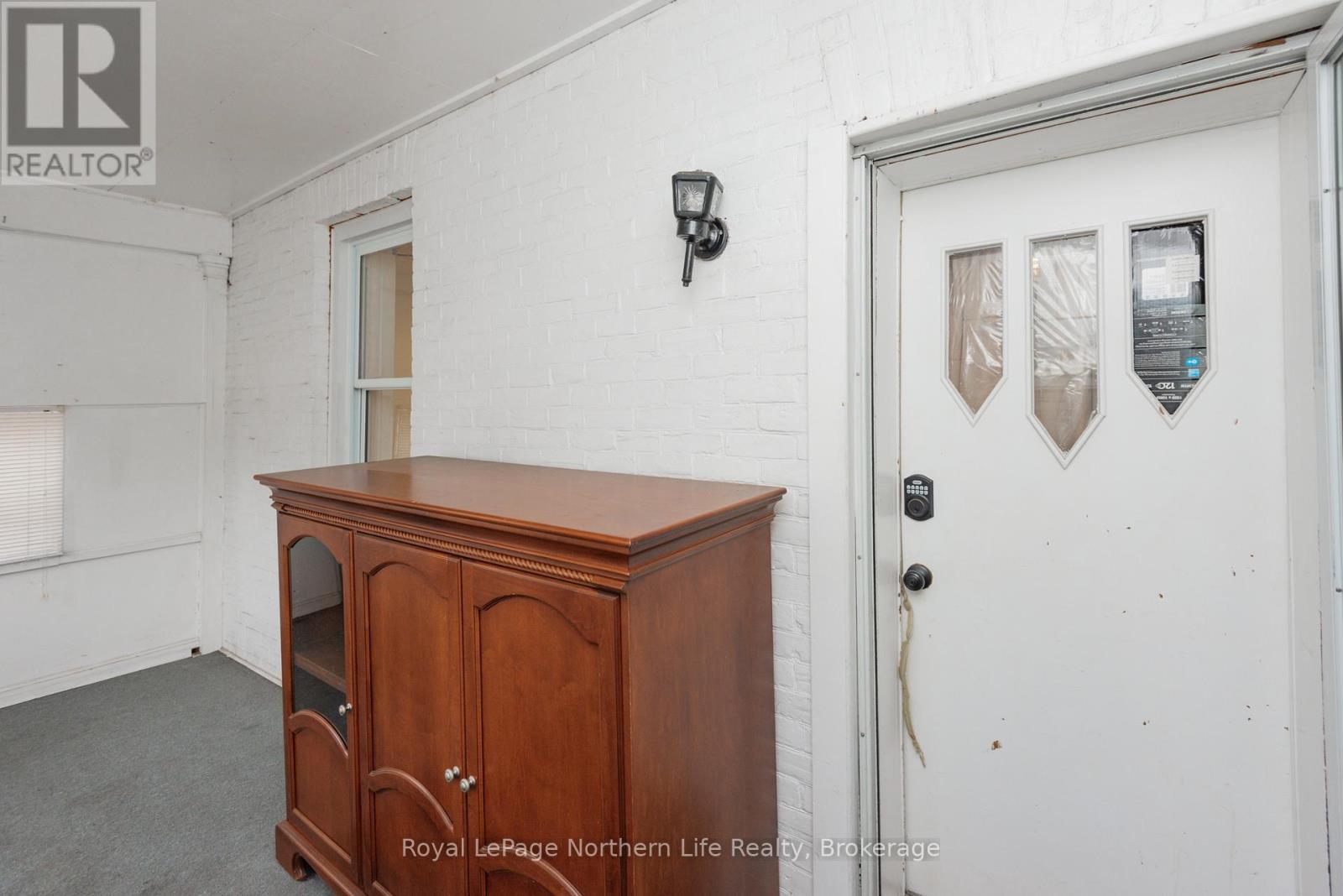 346 John Street, North Bay, Ontario  P1B 2M5 - Photo 3 - X12460711