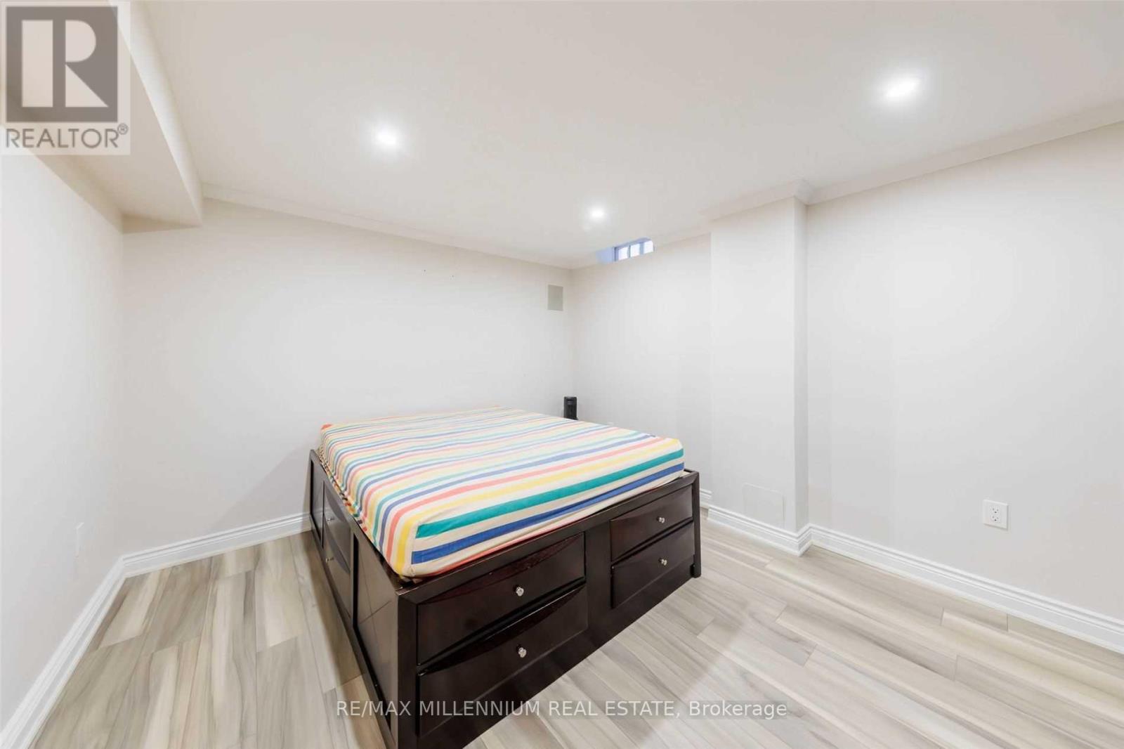 Lower - 101 Loma Vista Drive, Vaughan, Ontario  L4J 7S2 - Photo 15 - N12460497