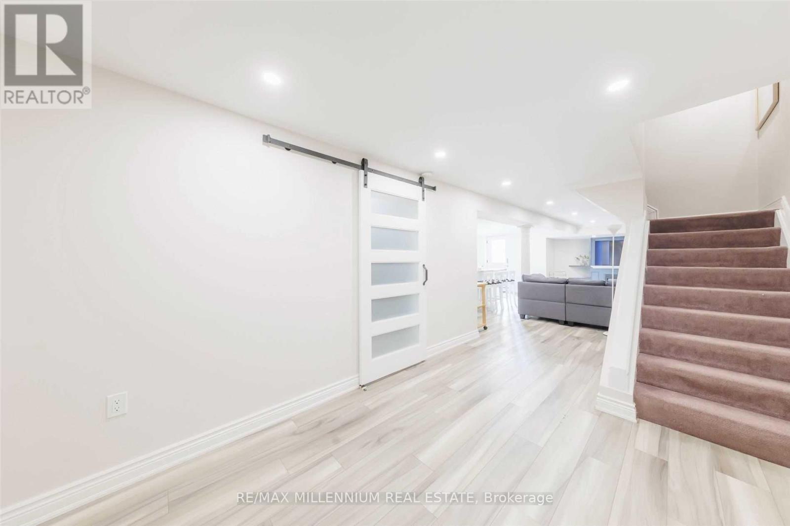 Lower - 101 Loma Vista Drive, Vaughan, Ontario  L4J 7S2 - Photo 4 - N12460497