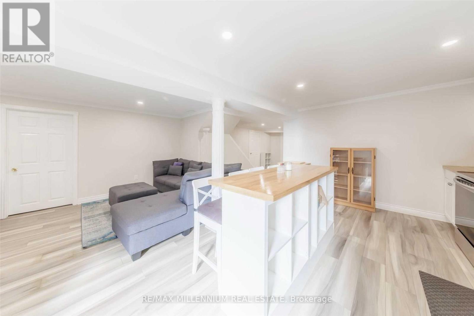 Lower - 101 Loma Vista Drive, Vaughan, Ontario  L4J 7S2 - Photo 5 - N12460497