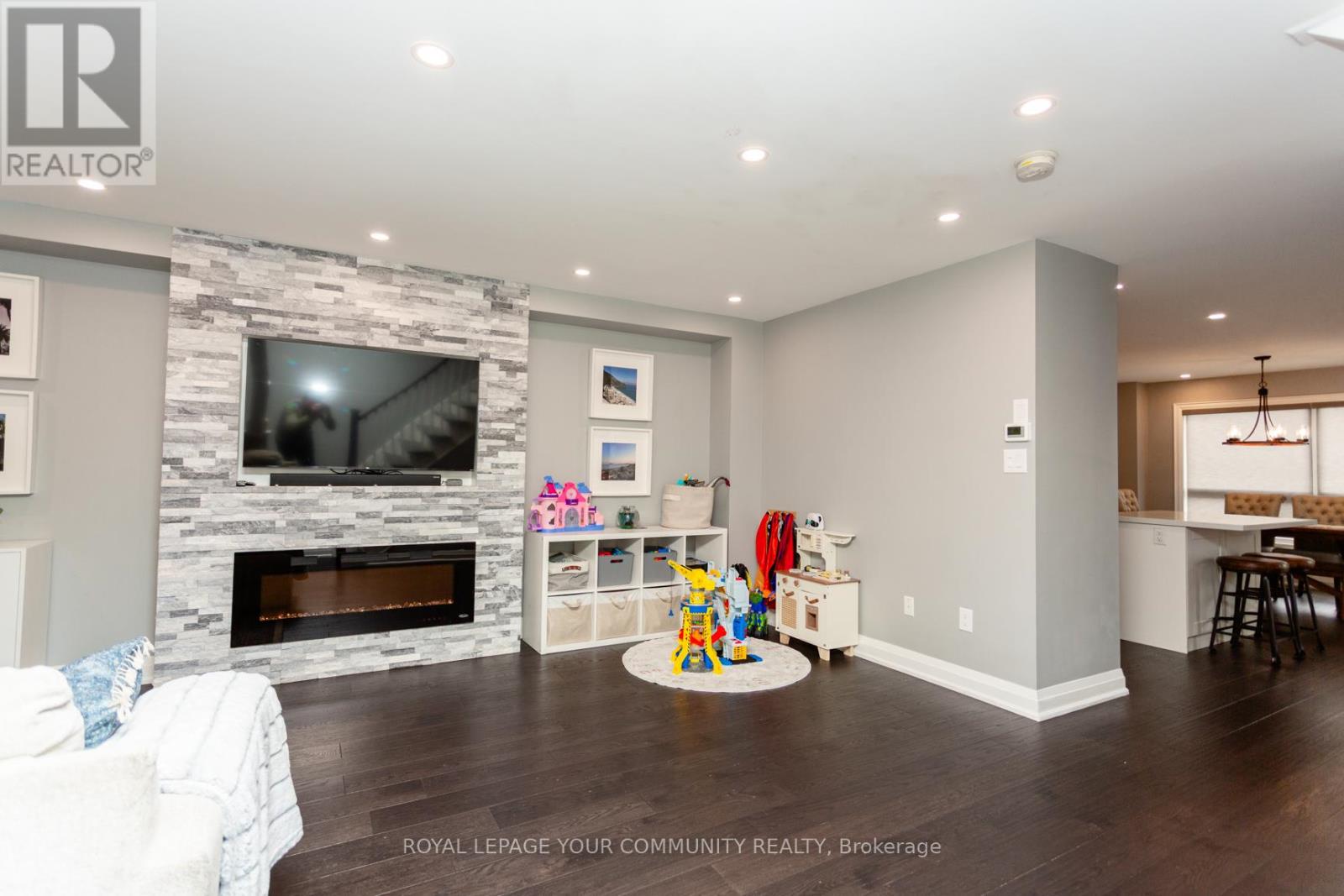 291 Via Carmine Avenue, Vaughan, Ontario  L4H 2R4 - Photo 10 - N12460519