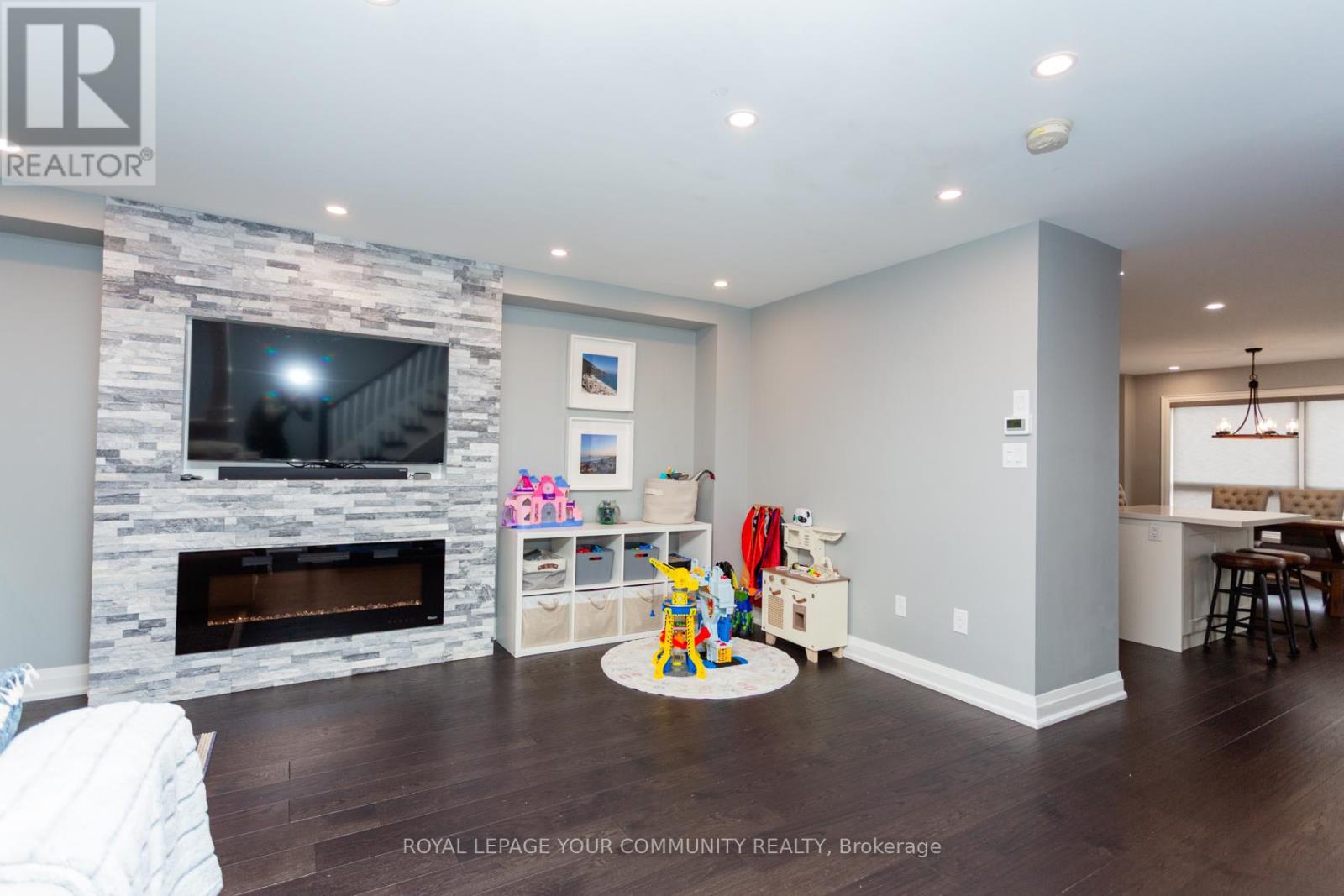 291 Via Carmine Avenue, Vaughan, Ontario  L4H 2R4 - Photo 7 - N12460519