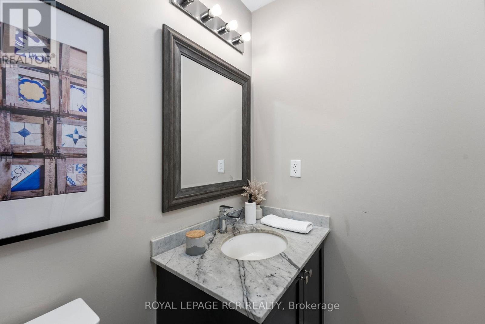 12 John Weddell Avenue, East Gwillimbury, Ontario  L9N 0P4 - Photo 18 - N12460522