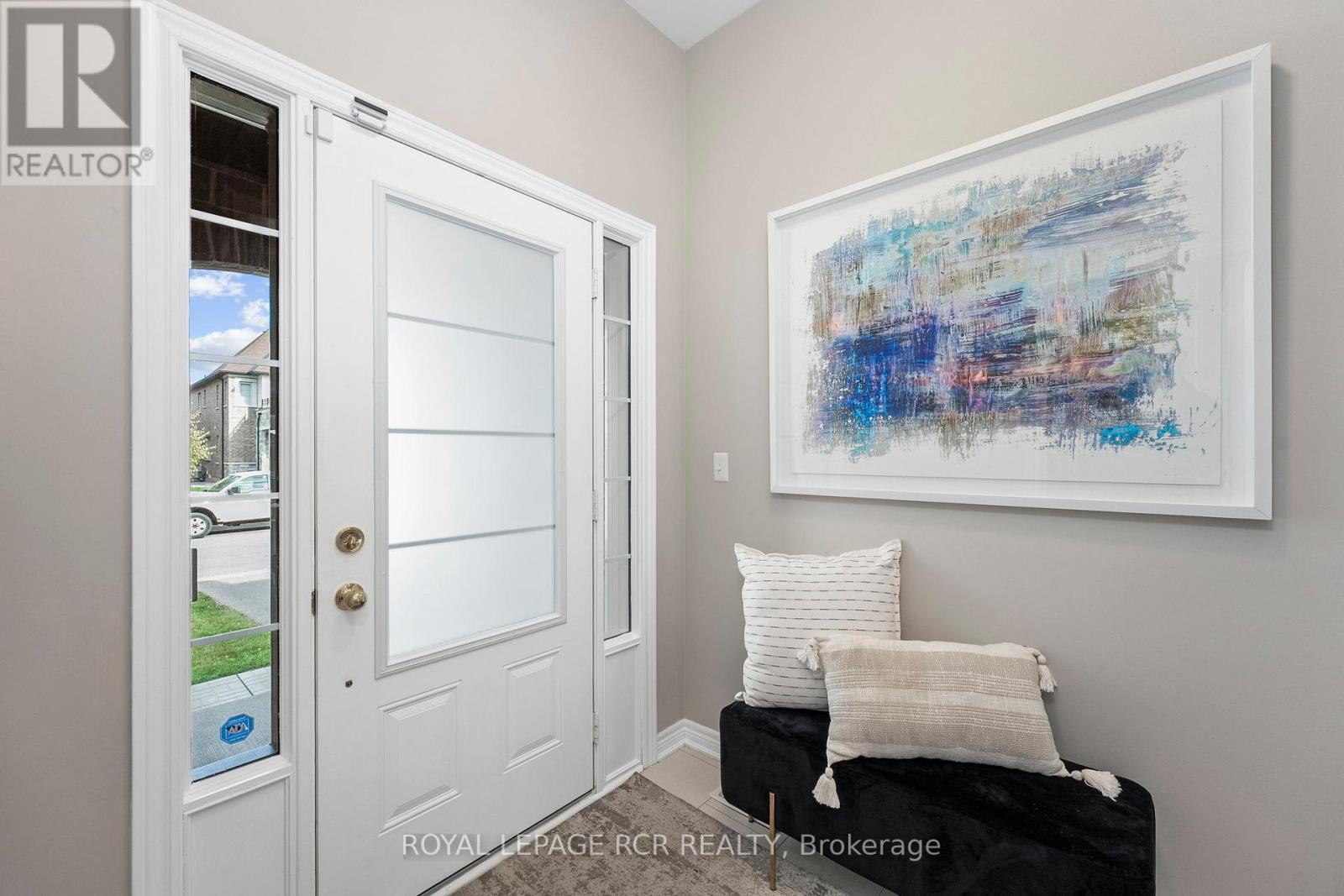 12 John Weddell Avenue, East Gwillimbury, Ontario  L9N 0P4 - Photo 2 - N12460522