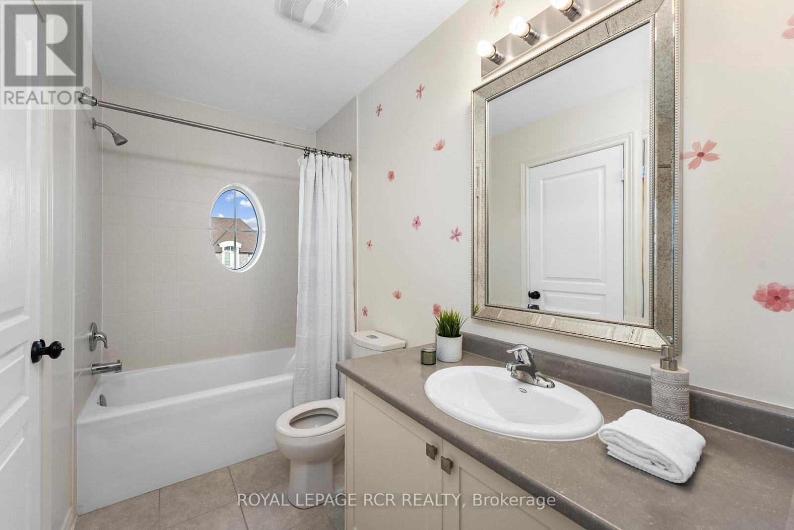 12 John Weddell Avenue, East Gwillimbury, Ontario  L9N 0P4 - Photo 31 - N12460522