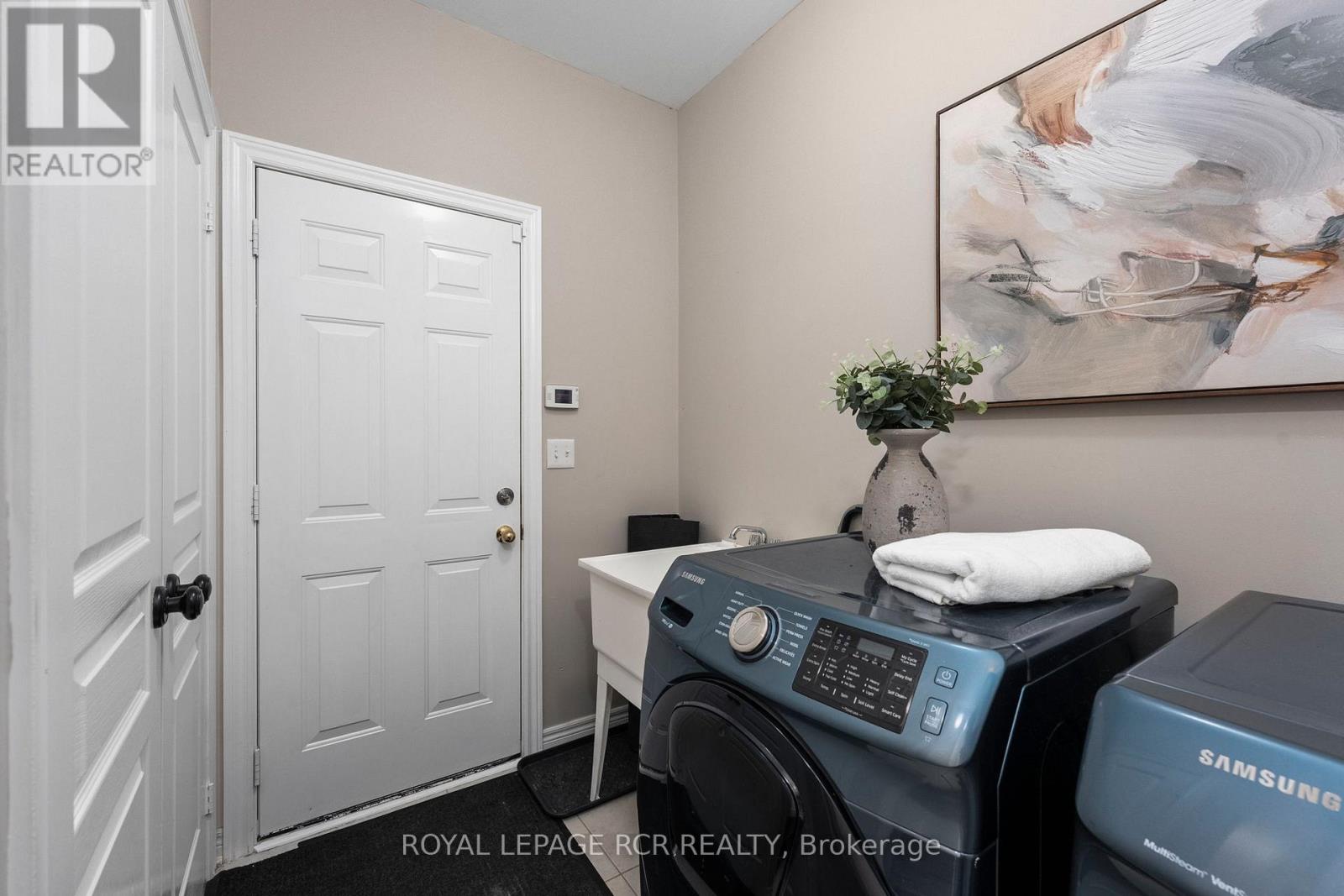 12 John Weddell Avenue, East Gwillimbury, Ontario  L9N 0P4 - Photo 34 - N12460522