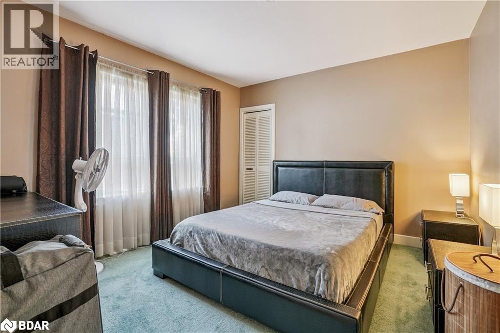 57 East 36th Street, Hamilton, Ontario  L8V 3Y8 - Photo 5 - 40778404