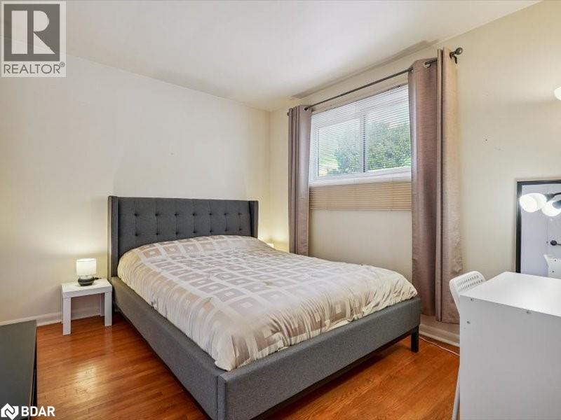 57 East 36th Street, Hamilton, Ontario  L8V 3Y8 - Photo 6 - 40778404