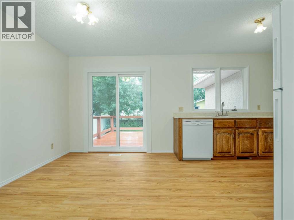 724 Florence Street, Pincher Creek, Alberta  T0K 1W0 - Photo 12 - A2241418