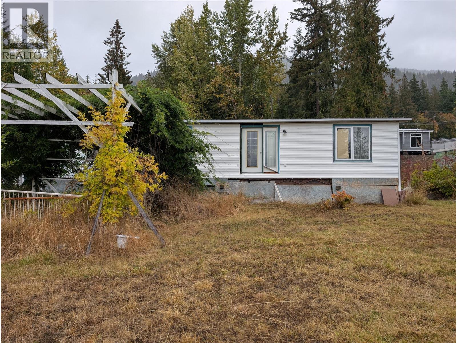 7429 Stampede Trail Lot# 25, Anglemont, British Columbia