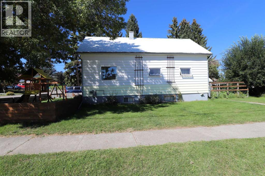 771 Mountain Street, Pincher Creek, Alberta  T0K 1W0 - Photo 24 - A2250920