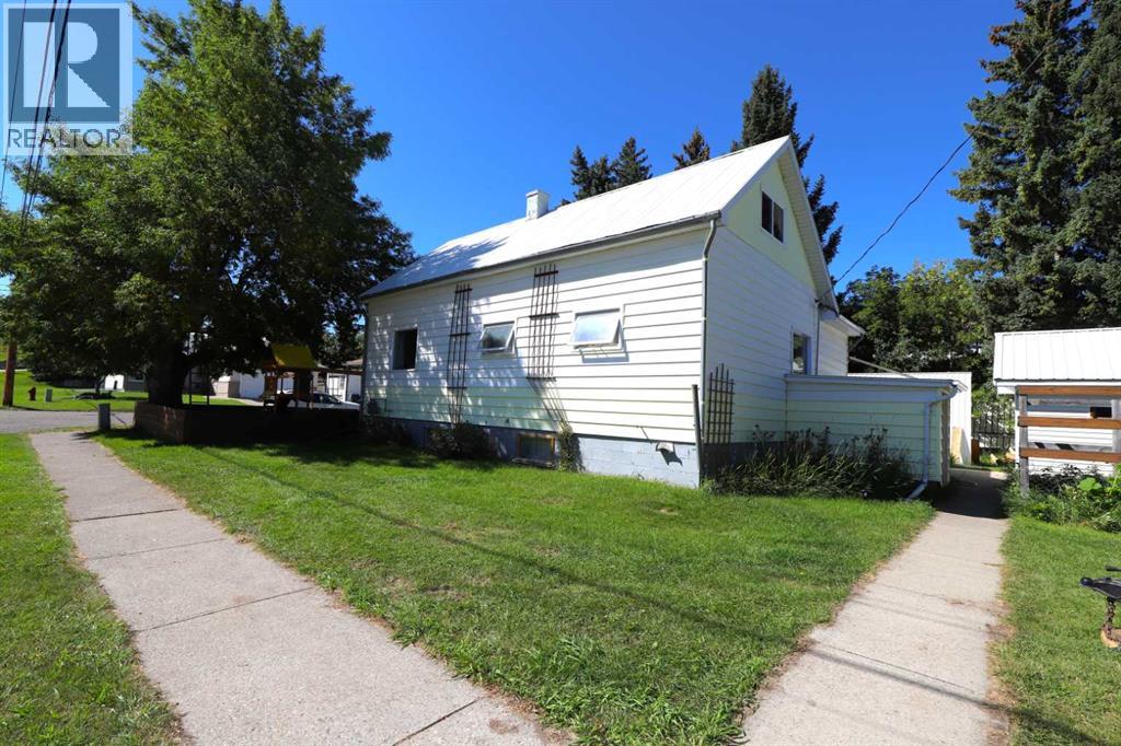771 Mountain Street, Pincher Creek, Alberta  T0K 1W0 - Photo 21 - A2250920