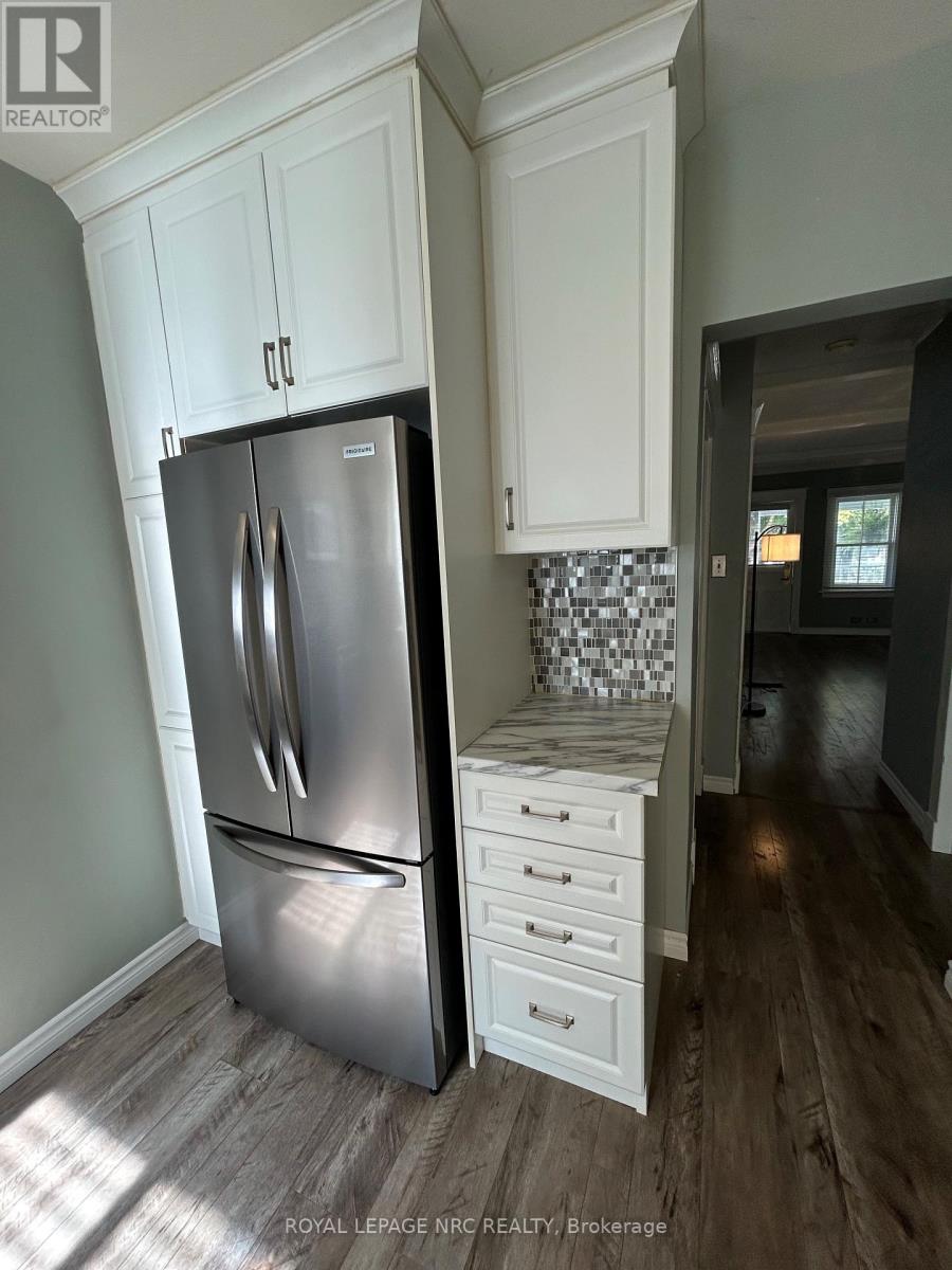 116 Pleasant Avenue, St. Catharines, Ontario  L2R 1Y2 - Photo 11 - X12460681