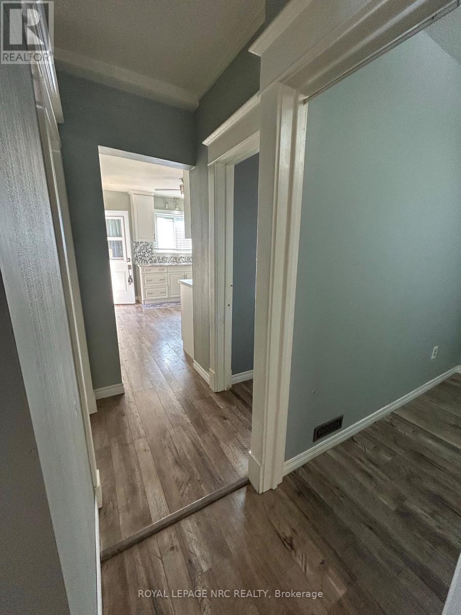 116 Pleasant Avenue, St. Catharines, Ontario  L2R 1Y2 - Photo 18 - X12460681