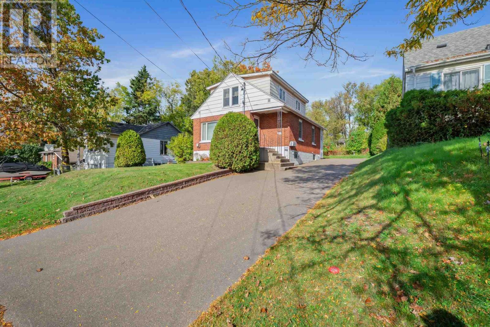 34 Elliott Rd, Sault Ste. Marie, Ontario  P6C 2Z4 - Photo 8 - SM252946